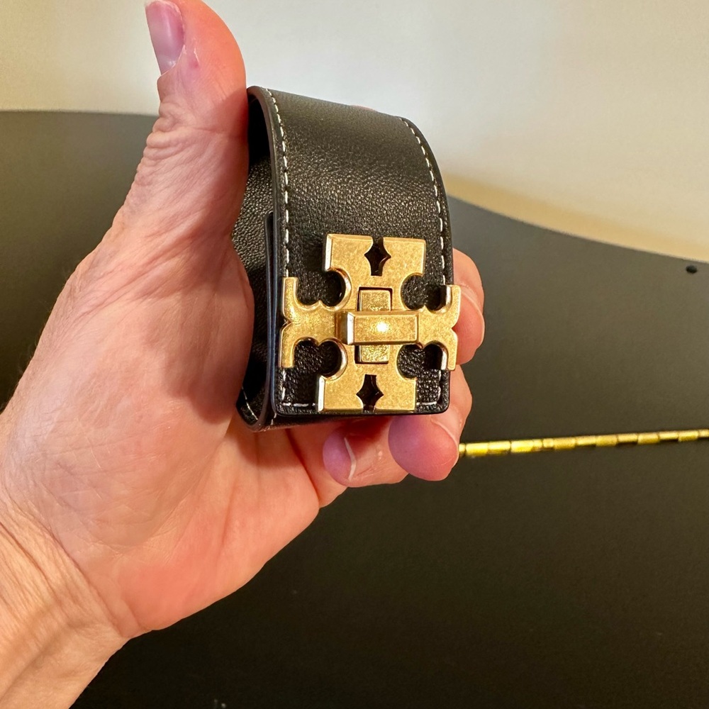 Tory Burch Authentic Luxe NWT Timeless Black Kira Turn-Lock Leather Bracelet - Picture 11 of 17